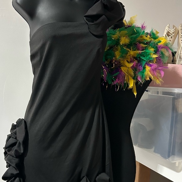 #074 Sz M MICAS * Flower Ruffle Black Dress with Black Accents - Micas - Picture 11 of 11
